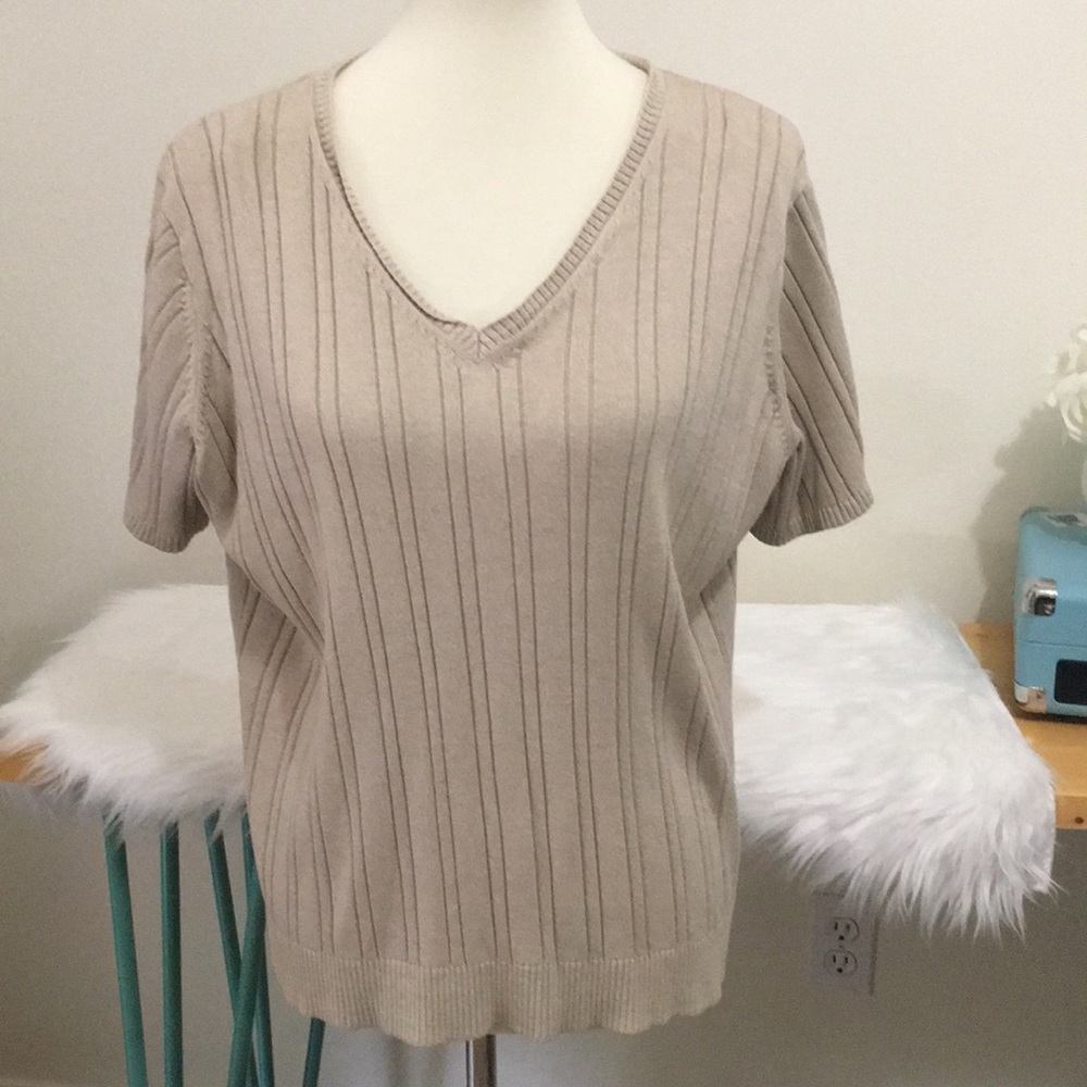 Van Heusen sweater‎ size XL tan